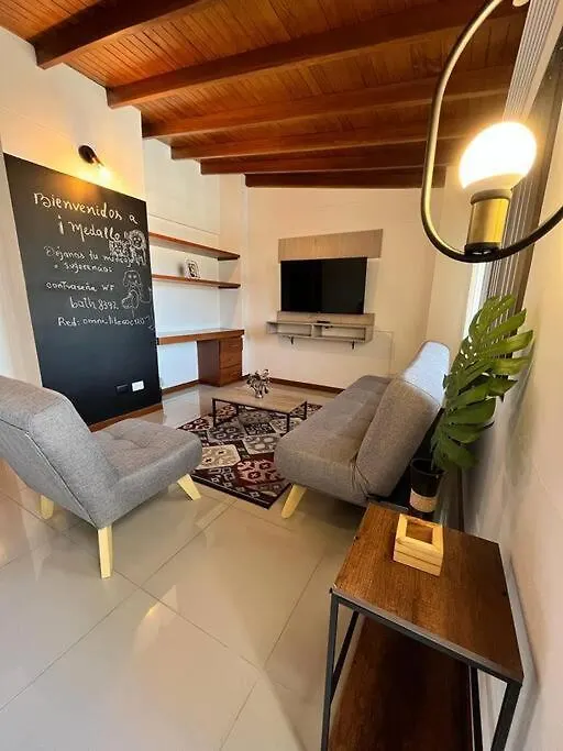 Apartamento Funcional, Laureles. Apartment Medellin